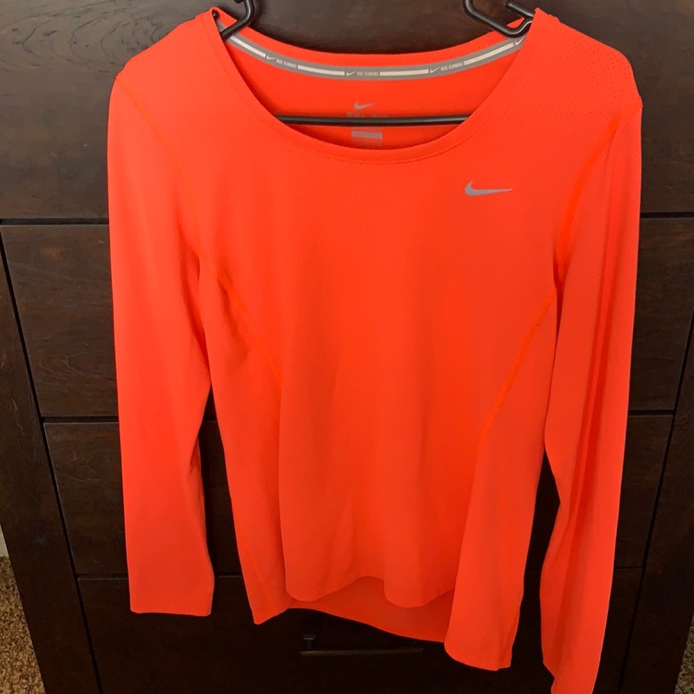 Nike dri fit top